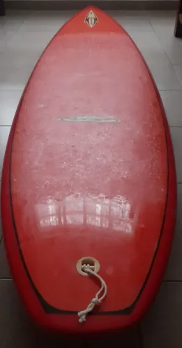 Evolutionboard Lightning Bolt usada e em excelente estado