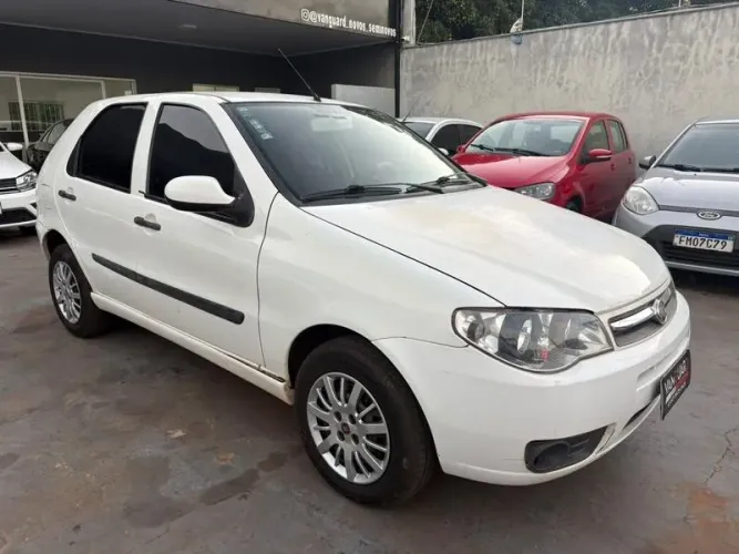 Fiat Palio 1.0 Cel. Econ./italia F.flex 8V 4P 2013