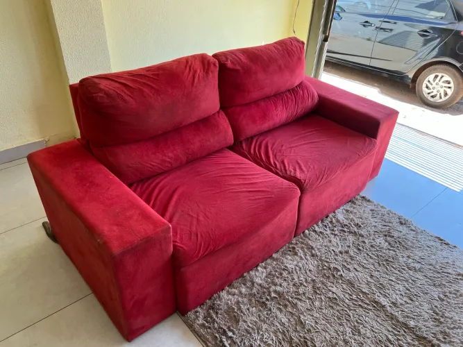 Vendo Sofá Retrátil e reclinável usado em bom estado Entrego *