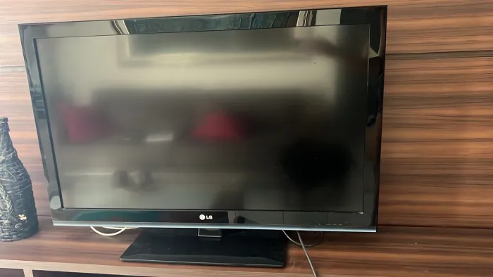 TV 42" LG - LCD Muito conservada!