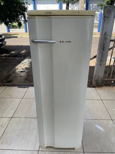 Geladeira Electrolux 340 Litros