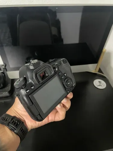 Canon 6D MKII