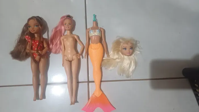 Lote de Barbies - Leia a descrição