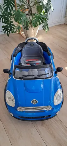 Carro infantil com controle remoto