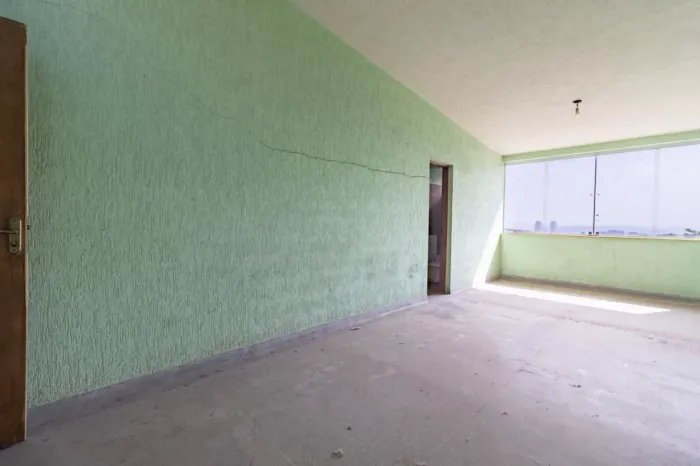 Sala comercial na Avenida Rio Mirivaí, 23 - sala 14 30 m²