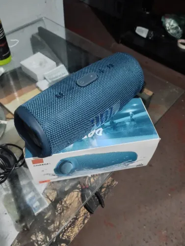 Caixa de som JBL bluetooth