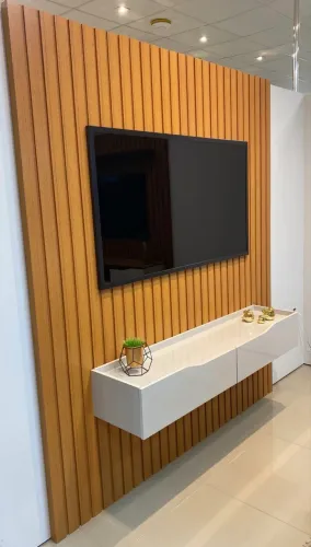 Painel com 1,45 m para tv de até 60 pol - ripado - entrega e montagem grátis 