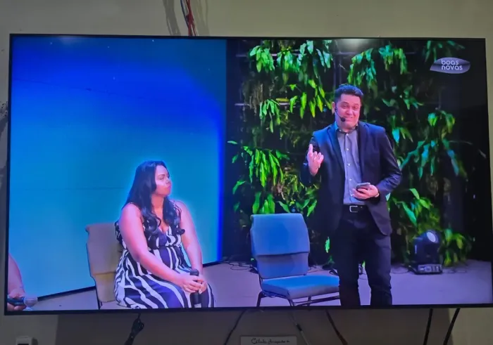 Smart TV 60" Crystal UHD 4K 60AU7700 com suporte de tv incluso<br>60"