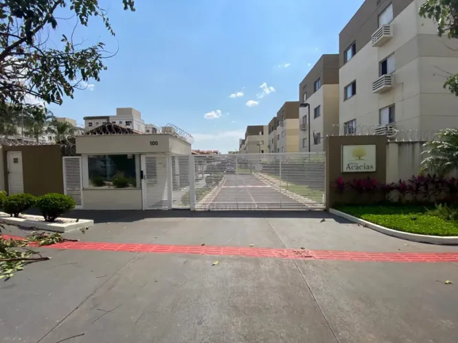 Apartamento à venda semi mobiliado com 2 Quartos no Edifício Vila das Acácias, Zona Norte