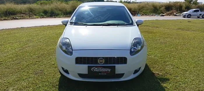 Fiat Punto Attractive 1.4 Fire Flex 8V 5P 2014