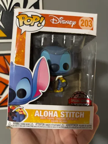 Funko pop Disney stitch (caixa danificada)