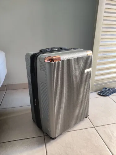 Mala para viagem prata 10kg