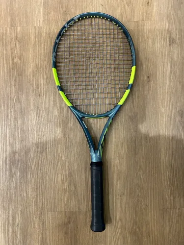 Raquete De Tênis Babolat Pure Aero 98 2026 (Seminova Nova)