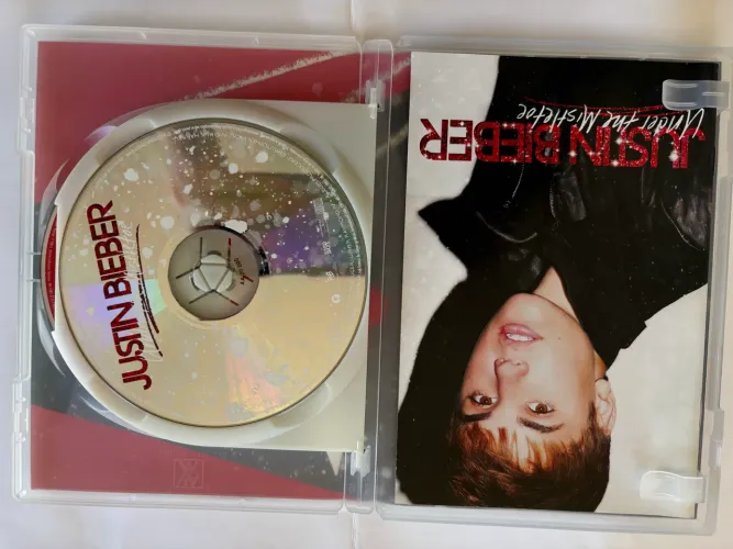 CD + DVD Justin Bieber Deluxe Edition