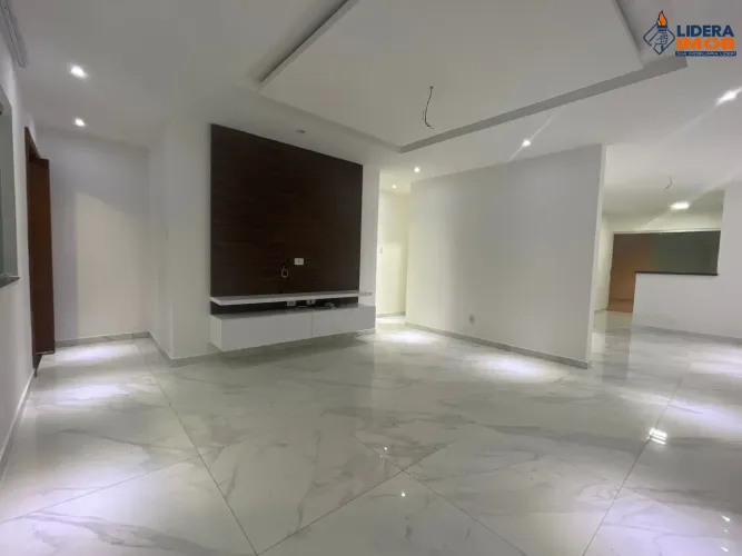 Casa no Sim, 3 Quartos, 1 Suíte, Área Gourmet, Garagem Coberta, para Locação, no Condomíni