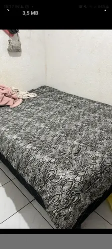 Vendo cama usada poucas vezes 