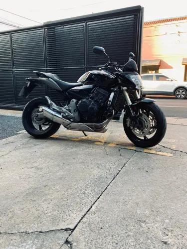 vendo hornet 2009