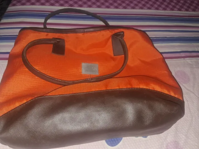 Bolsa.Dependendo do lugar entrego