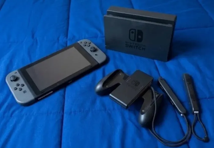 Vendo Console Nintendo Switch Cinza Completo