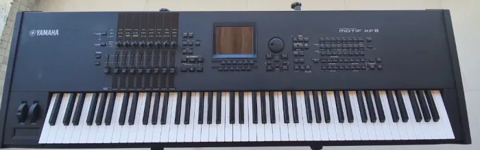 Vendo Teclado Yamaha Motif XF8 Super Conservado