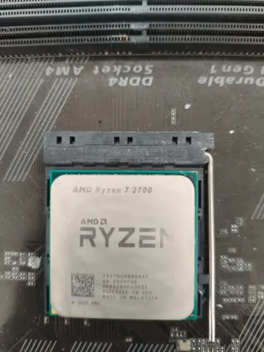 Processador AMD Ryzen 7 2700