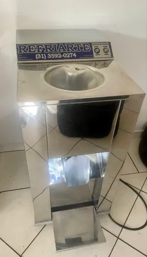 Maquina de sorvete e açaí Refriarte SV16