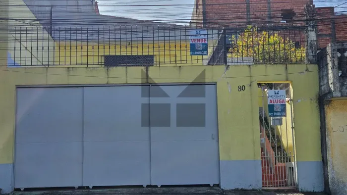 Casa no Capão Redondo, São Paulo, com 160m², 2 dormitórios e 2 banheiros. Venda e locação.