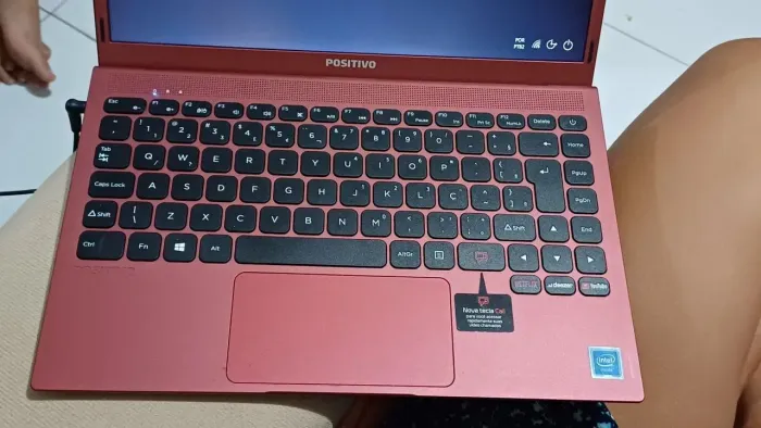 Notebook Positivo Motion Red