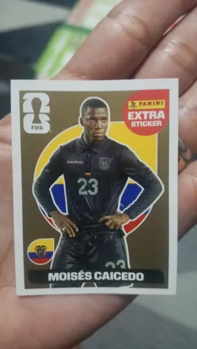FIGURINHA CAICEDO DOURADA 