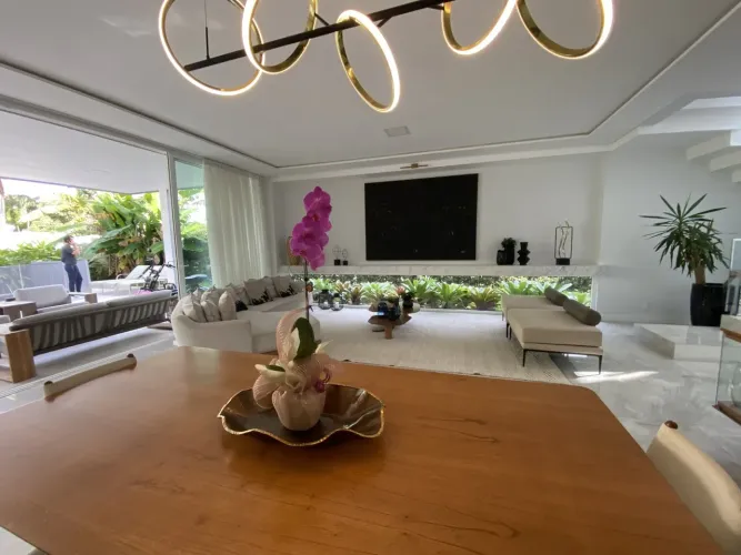 Casa para Locação em Florianópolis, JURERE, 4 dormitórios, 4 suítes, 6 banheiros, 2 vagas