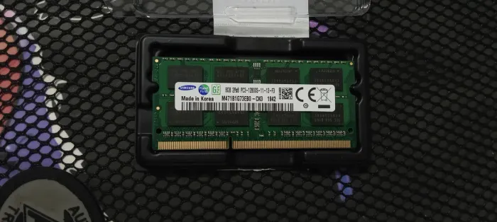 Memória RAM Samsung 8GB DDR3 1600MHz Notebook