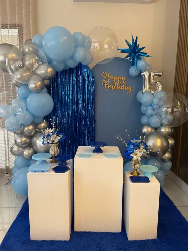 Decoração de 15 anos básica e chic 