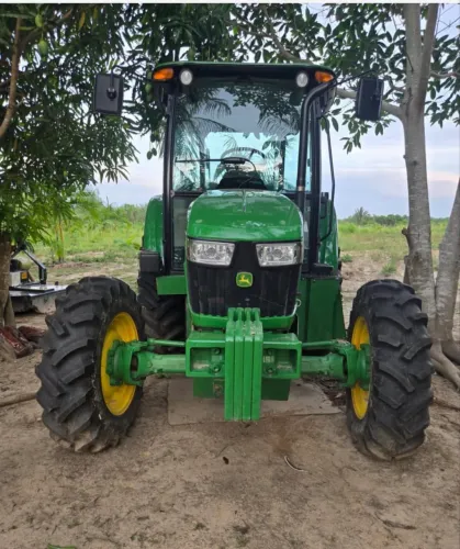 Trator john Deere 5080E