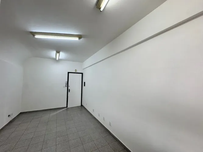 SALA A VENDA NO BAIRRO ANCHIETA COM 26METROS