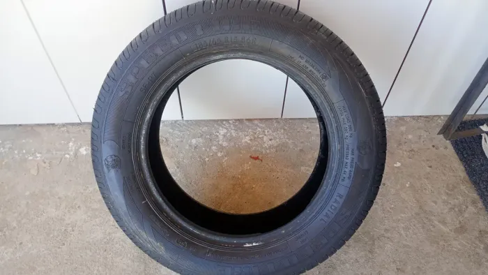 Pneu para carro! Marca Speed Fire 185/65 R15 86R.