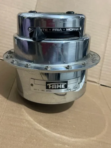 chuveiro antigo Fame Super Luxo em metal cromado ( 220 volts )