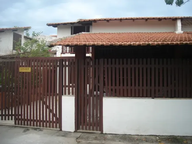 Casa com 3 quartos no Peró/ Cabo Frio muito perto da praia.