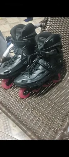 Patins semi novos