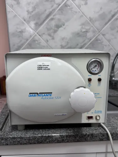 Aparelho Autoclave odontológica Dabi Atlante 12L