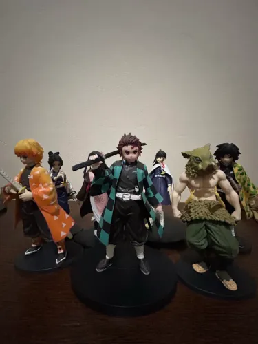 Bonecos Demon Slayer (Action Figure)