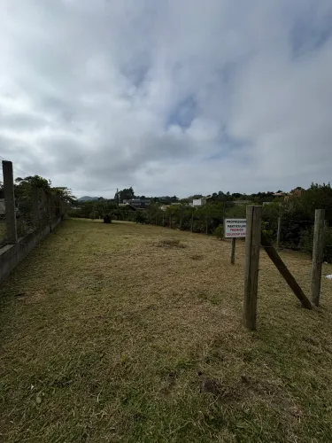 Terreno à venda na Praia do Rosa - Excelente oportunidade de investimento