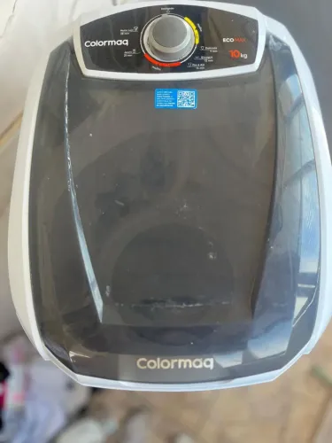 Vendo tanquinho de lavar , está semi novo só está cm poeira por está parado 