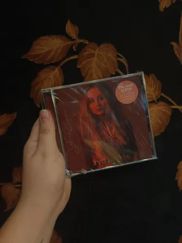 cd sabrina carpenter - evolution 