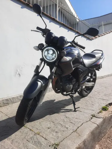 Yamaha Fazer YS250 Limited Edition