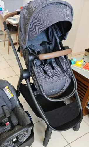 Carrinho de bebê/Moisés da Maxi Cosi modelo Anna 3