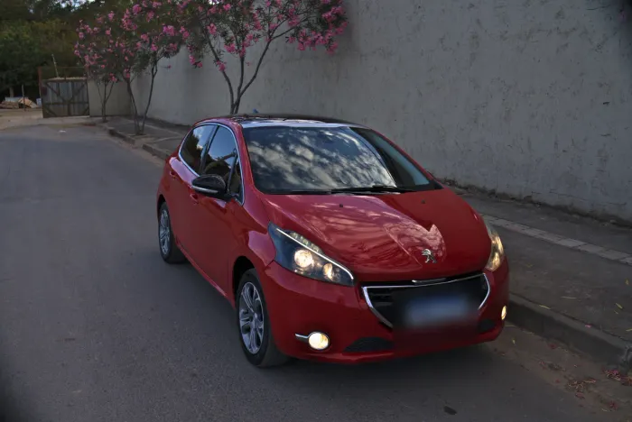 Peugeot 208 Griffe 1.6 Flex 16V 5P Aut. 2016