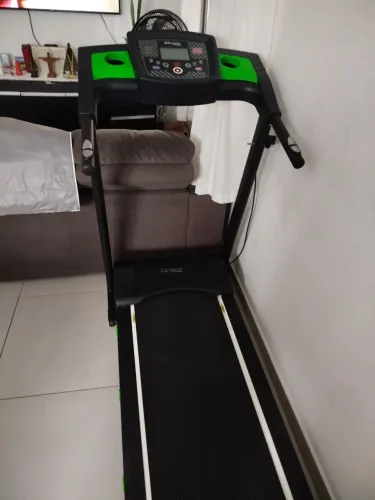 Esteira elétrica Dream Fitness ergométrica concept 2.5 preta