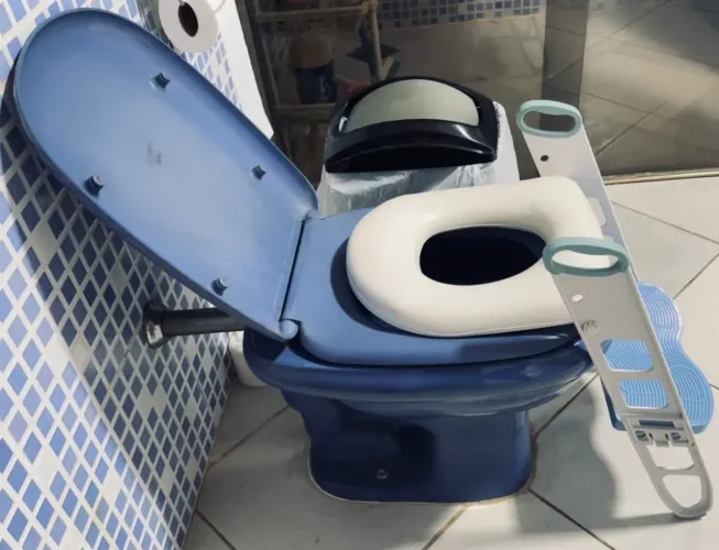 Assento Redutor Com Escada Para Vaso Sanitário 