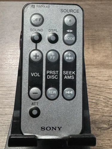 Controle Sony para som automotivo Sony na oferta só 30,00