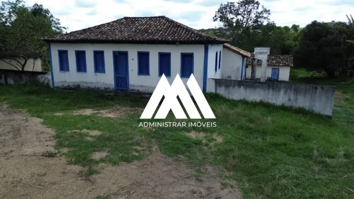 Vendo fazenda em Carmo do Cajuru com ótima localização!